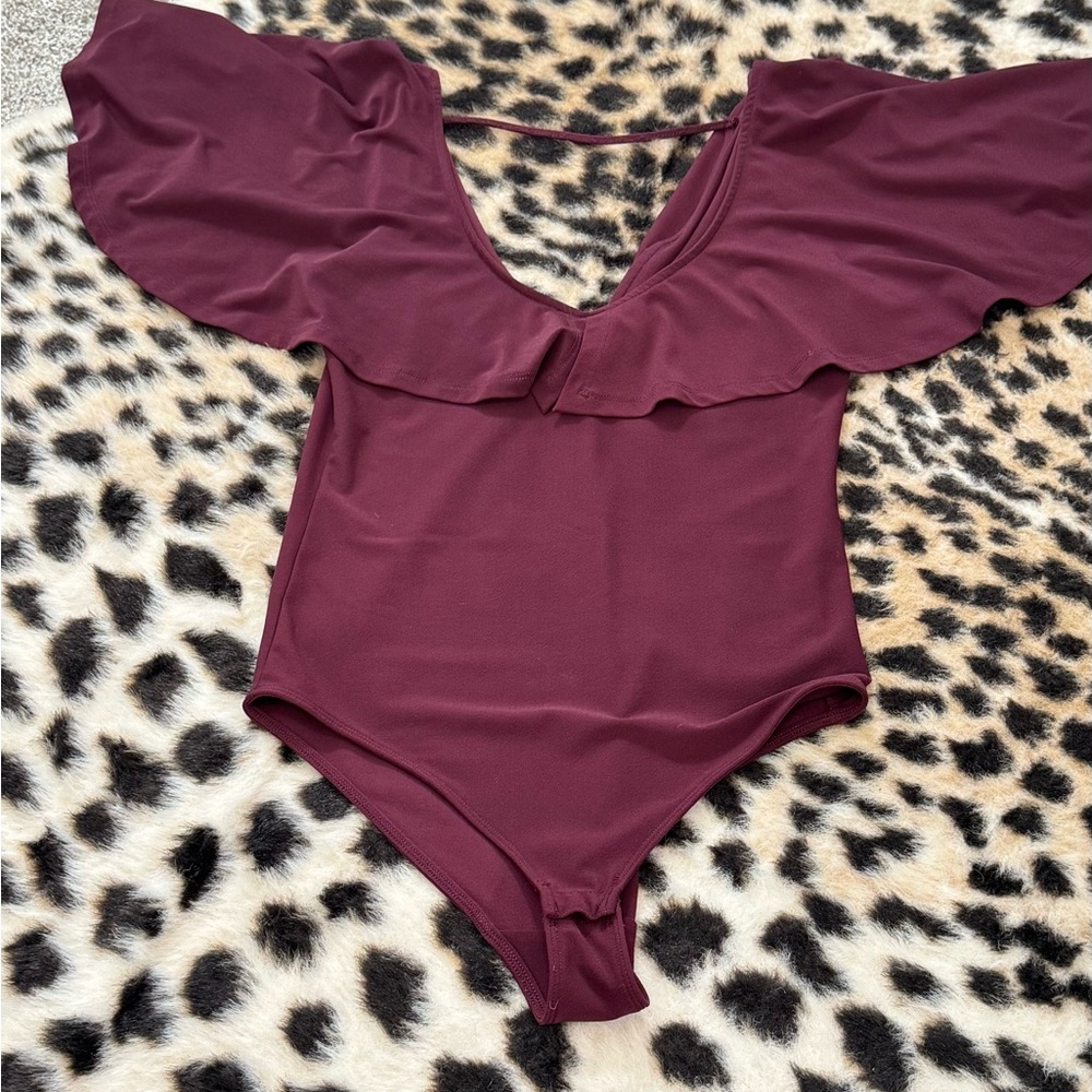 Leith Maroon Ruffle Bodysuit - Picture 2 of 2